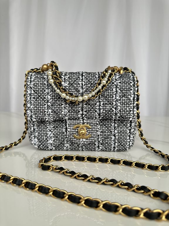 Brand Chanel Model AS4385 Introduction the original single quality, the classic, gorgeous and temperament of the forefront, is your unexpected dignity. Leather species tweed material. Hardware original hardware preparati