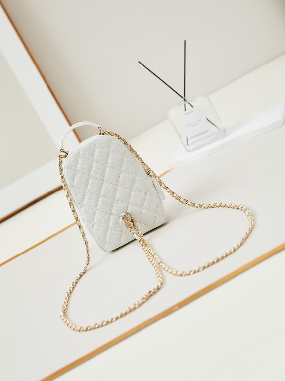 24Cmini Lychee grain small shoulders A variety of carrying methods can be handheld, crossbody, shoulder bag. Leather or lychee pattern is very durable, very ok capacity Classic minimalist style is perfect.Model No. ASize