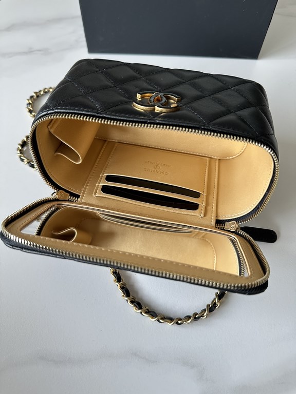 Brand Chanel Model A Introduction the original single quality, classic work, gorgeous and temperament of the forefront, is your unexpected honor. Leather species the original single imported lambskin, hardware the origin