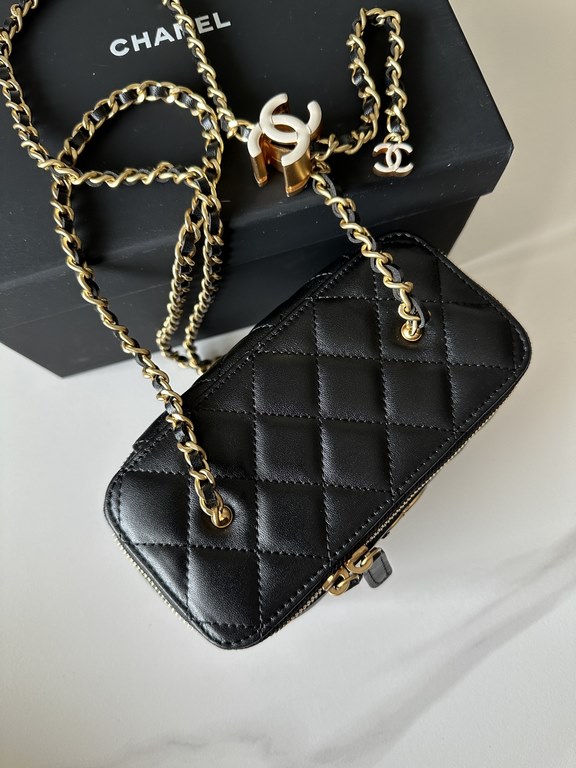 Brand Chanel Model A Introduction the original single quality, classic work, gorgeous and temperament of the forefront, is your unexpected honor. Leather species the original single imported lambskin, hardware the origin