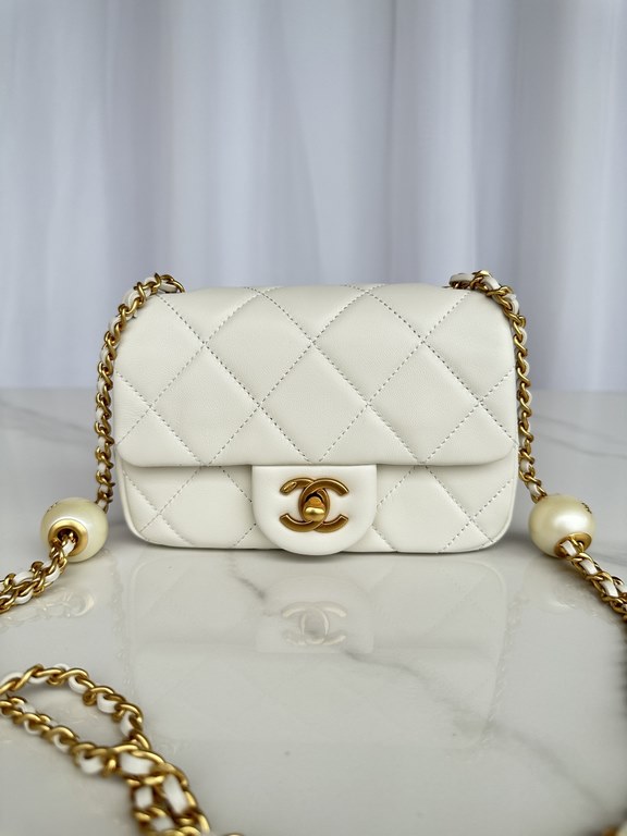 . Brand Chanel Model AS4868 Introduction the original single quality, classic work, gorgeous and temperament of the forefront, is your unexpected honor. Leather species the original single imported lambskin, with the ori