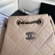 94485   CHANEL new limited edition gold and silver chain vintage backpack Exclusive explosive ChaneCC Gabrielle stray backpack Leather, hardware details, the style is completely opposite. The design of the latest small f