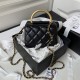 ￥Chanel 23B Metal Clutch Flap Phone BagGlossy sheepskin a colorful texture - hardware very Vintage taste!Can put down 14proMax or powder lipstick card bag key Can be handheld or crossbody or shoulder very good concave sh