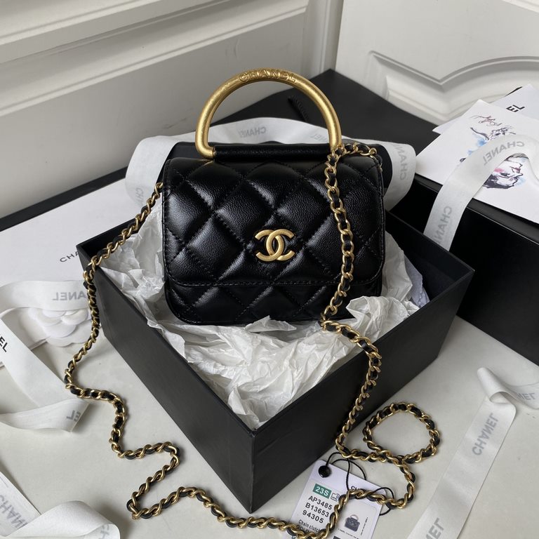 ￥Chanel 23B Metal Clutch Flap Phone BagGlossy sheepskin a colorful texture - hardware very Vintage taste!Can put down 14proMax or powder lipstick card bag key Can be handheld or crossbody or shoulder very good concave sh