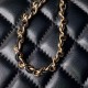 ￥Chane1  24S Pearl Handle A This oneThe handle is inlaid with pearls and soft lambskin.The details are full of noble and exquisite sense of hard to take the classic black lattice with chain comes with elegant and high-cl