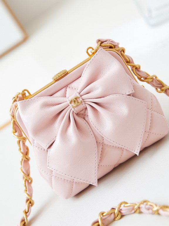 24A Bow Froggy Bags are so cute, the froggy clip bag holds tissues, lipstick, powder, and oil-waxed sheepskin which is very good for wear and tear, and can be used as a dinner bag. The shoulder strap has an intricate eng