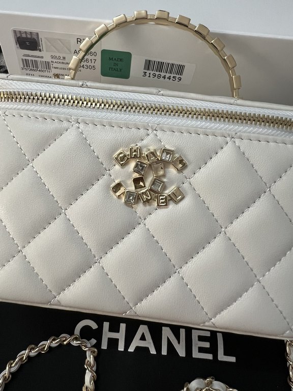 A96060 Chanel 24C Limited Edition Rhinestone Letter Handle Long Box Bag Cosmetic Slanting Bag with Drill Handle Lambskin Brushed Metal Hardware, Logo Letter Handle Exquisite and Noble, Buckle Cover Part of the Leather We