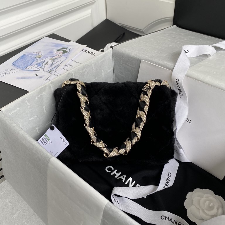 ￥ Chanel fall and winter diamonds wool AS2240 Fur bag bling bling ~ ~ ~ too much like   princess-like bag   completely no resistance Diamonds and fur with the perfect dame style fairy  ♀ Size 1.5  21.5  6.5 Size 1.521.56