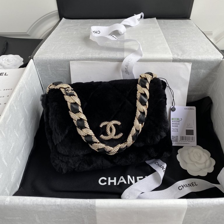 ￥ Chanel fall and winter diamonds wool AS2240 Fur bag bling bling ~ ~ ~ too much like   princess-like bag   completely no resistance Diamonds and fur with the perfect dame style fairy  ♀ Size 1.5  21.5  6.5 Size 1.521.56