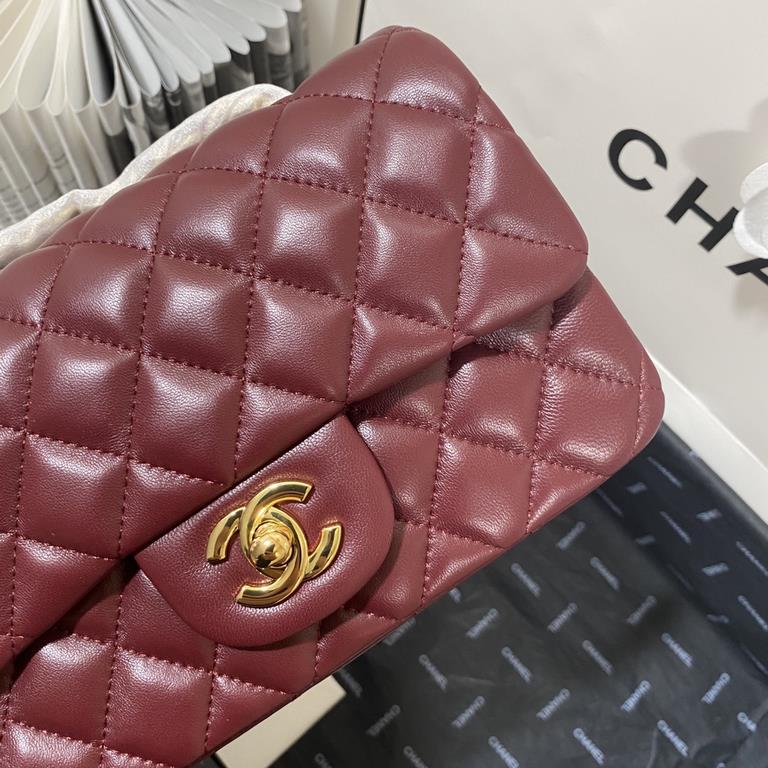 Cf 1116 sheepskin, small square fat Original quality, France original imported lambs   leather, feel very soft, diamond grid fullness all reach and authentic, multiple colors in stock! Size 20cm