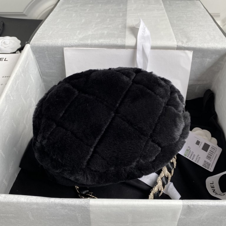 ￥ Chanel fall and winter diamond wool AS2257 Fur bag Bucket bag bling bling ~ ~ ~ too much like   princess-like bag   completely no resistance Diamonds and fur with the absolute dame style fairy  ♀ Size 16  18  12cm