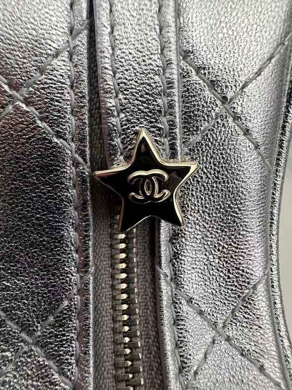 Chanel24C's bag wins hemp   Pentagram bag  AS4579     Echoing the movement and sensuality of Los Angeles,  and perfecting the variety and colorfulness of Hollywood, VirginieViard draws inspiration from the glitz and glam