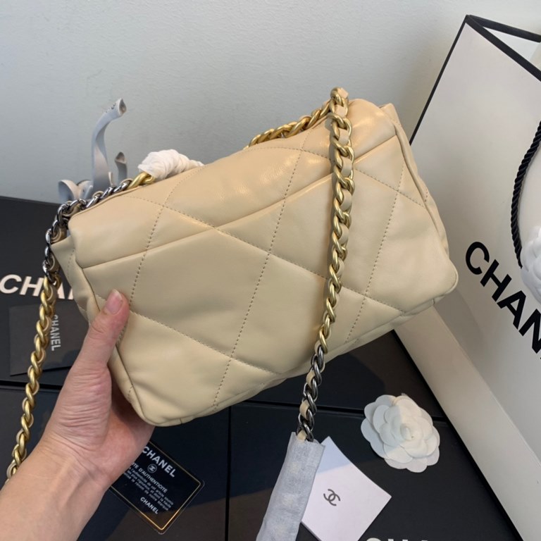 Chane-l small incense 2019 new Model AS1160 2019 fall and winter large diamond lattice tofu bag imported sheepskin single mouth bag Ancient silver white lat gold 3 kinds of metal mixed shoulder straps Coarse chain highli