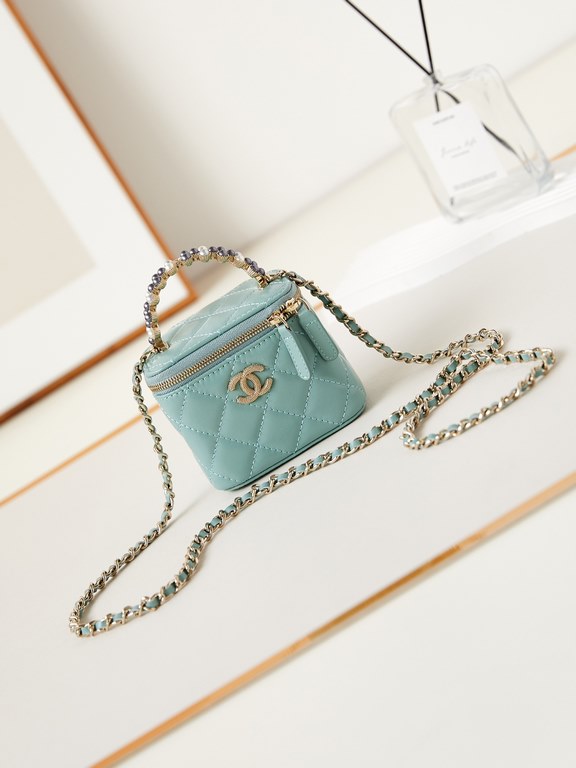 24P Limited Edition Pearl Handle Long Box Bag Cosmetic Slanting Bag with Pearl Handle Calfskin Brushed Metal Hardware, Handle Exquisite and Noble, Hand Carrying Slanting Shoulder are good looking Really too beautiful!Mod