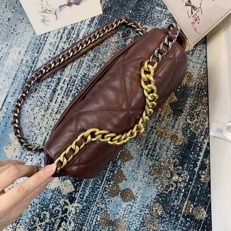 Chane-l small incense 2019 new Model AS1160 2019 fall and winter large diamond lattice tofu bag imported sheepskin single mouth bag Ancient silver white lat gold 3 kinds of metal mixed shoulder straps Coarse chain highli