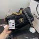 Chane-l small incense 2019 new Model AS1160 2019 fall and winter large diamond lattice tofu bag imported sheepskin single mouth bag Ancient silver white lat gold 3 kinds of metal mixed shoulder straps Coarse chain highli