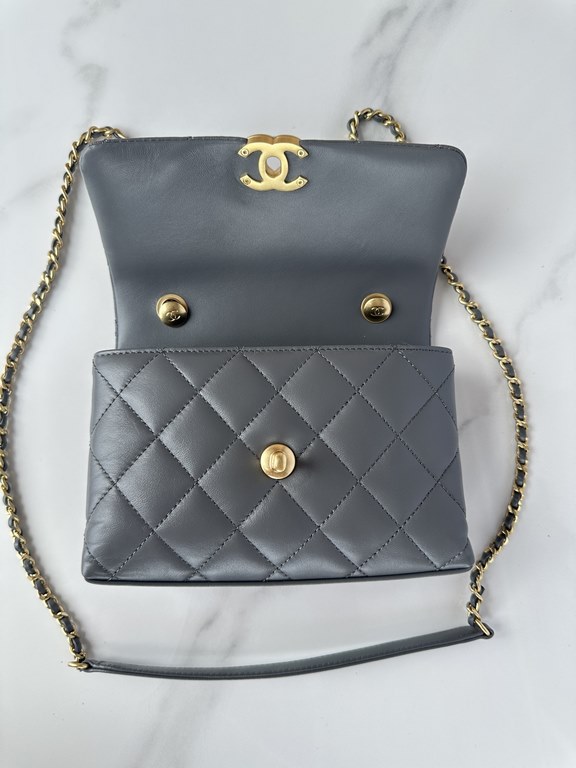 Brand Chanel Model AS5001 Introduction the original single quality, the classic, gorgeous and temperament of the forefront, is your unexpected honor. Leather species the original single imported sheepskin, with the origi