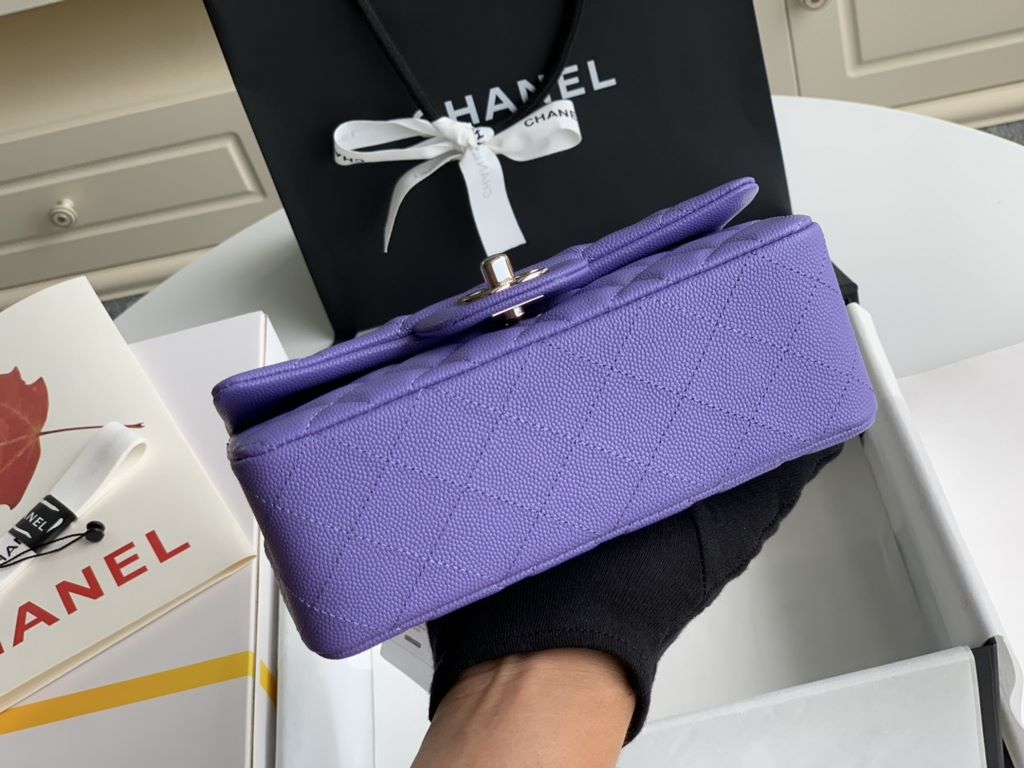 . Upgraded  Chanel CF Mini 1116 small bag summer than to prepare   The most small C's iconic leather through the chain as classics bags masterpiece authentic price soared conservative design with a variety of colorful de