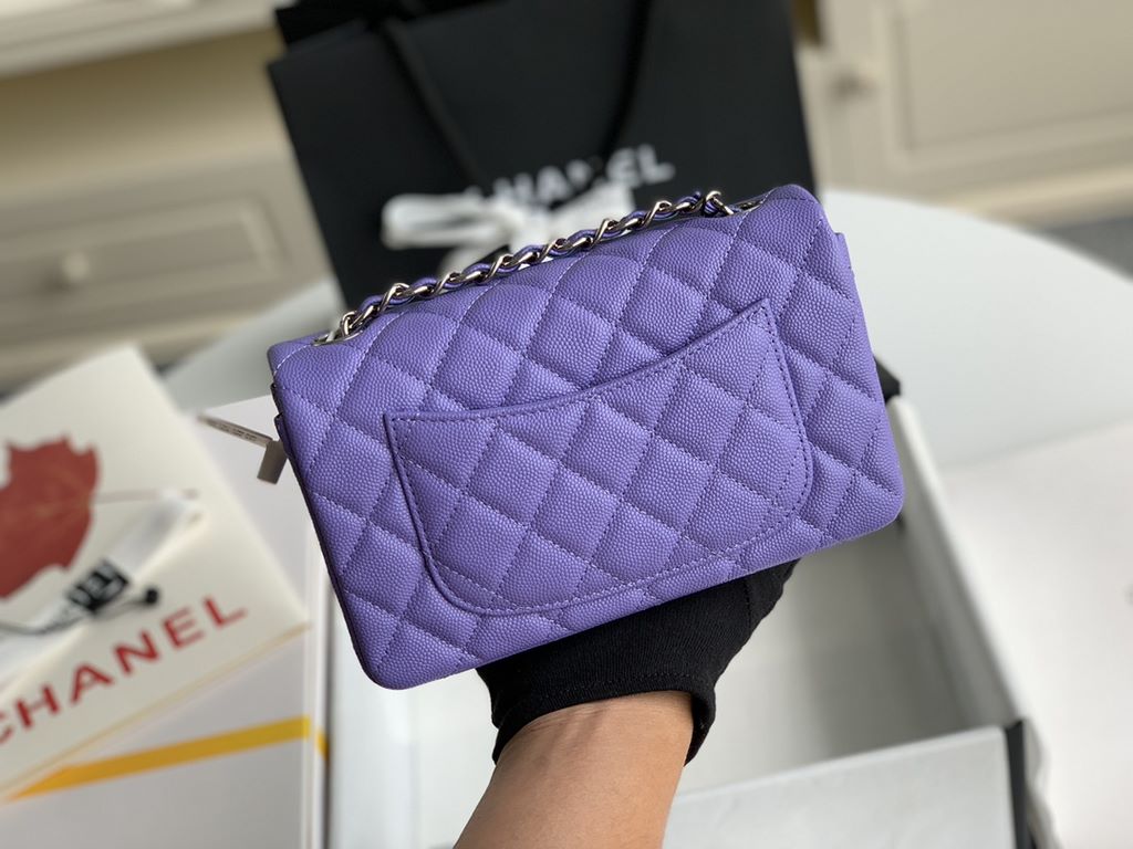 . Upgraded  Chanel CF Mini 1116 small bag summer than to prepare   The most small C's iconic leather through the chain as classics bags masterpiece authentic price soared conservative design with a variety of colorful de