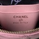 ￥ Sheepskin  Chanel 24s shell bag A small exquisite shell bag as a fairy tale of sweet treasures Yo ~ simply let the girl's heart is moving are embellished with glittering glossy gold elements Yo one eye fell in love wit