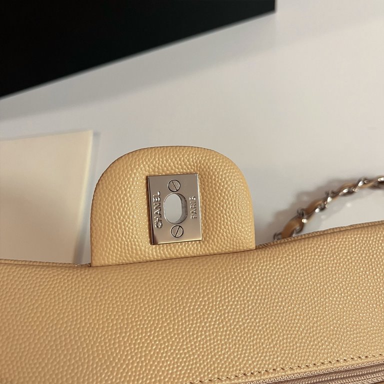 High-end customized products Chane1 Classic Flap Bag A01113. Interpretation of the classic Chane1, elegant, simple, exquisite! Counter synchronization update Latest version ZP perfect version reproduction Medium Size 23c