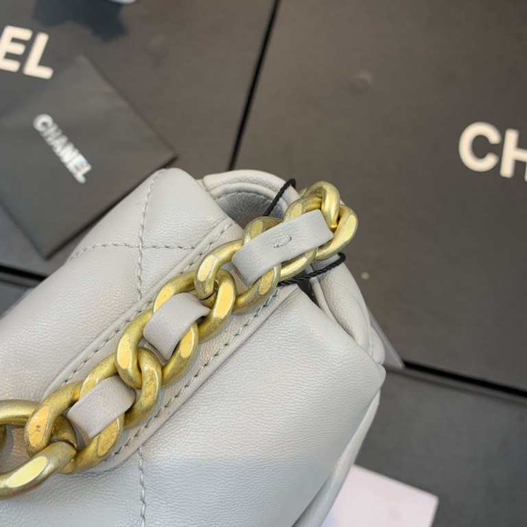 Chane-l small incense 2019 new Model AS1160 2019 fall and winter large diamond lattice tofu bag imported sheepskin single mouth bag Ancient silver white lat gold 3 kinds of metal mixed shoulder straps Coarse chain highli