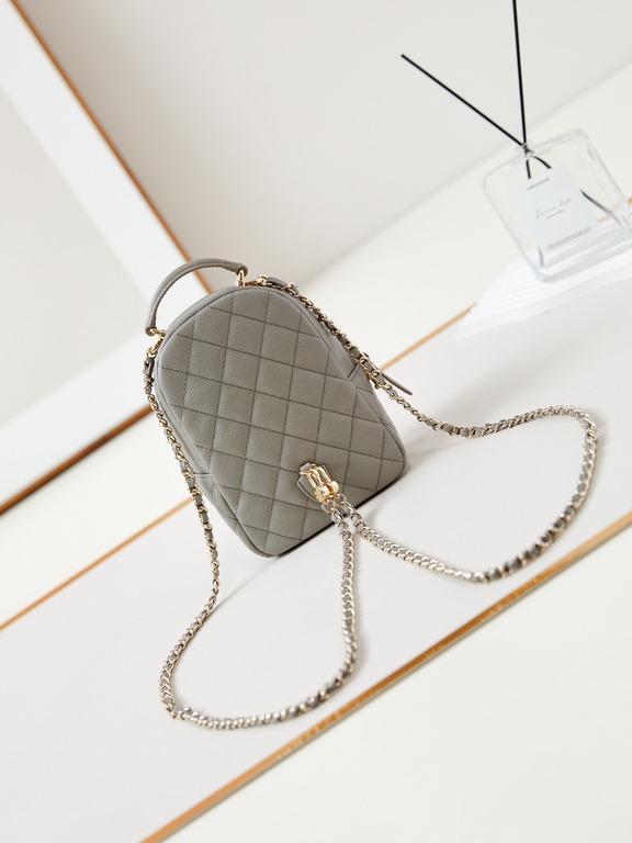 24Cmini Lychee grain small shoulders A variety of carrying methods can be handheld, crossbody, shoulder bag. Leather or lychee pattern is very durable, very ok capacity Classic minimalist style is perfect.Model No. ASize