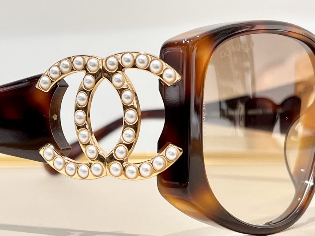 Recognize the high version, one color, one anti-counterfeiting code  Chanel Classic Pearls Diamonds Letter Classic  Classic Wheel CH9122 size 58-18-140