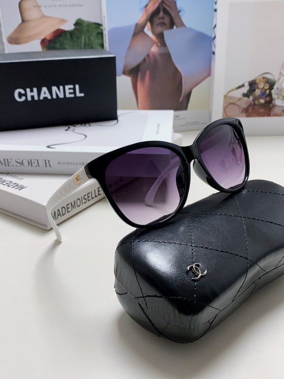 Chanel Chanel 2024 new retro cat-eye letters inserted heart foot net red sunglasses female tide ins advanced sense of sunglasses Trend full