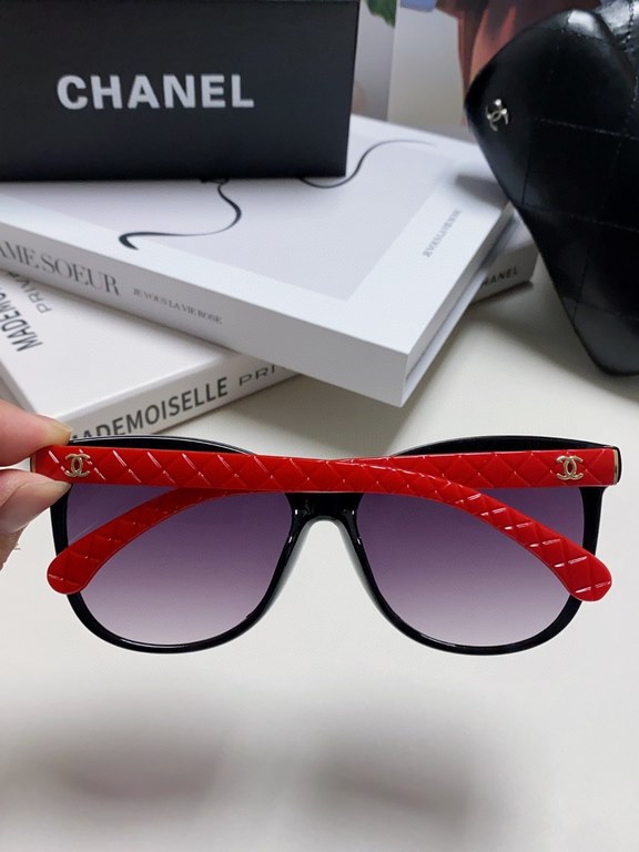 Chanel Chanel 2024 new retro cat-eye letters inserted heart foot net red sunglasses female tide ins advanced sense of sunglasses Trend full