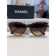 Chanel Chanel new models cat eye retro sunglasses female summer sunscreen pearl camellia love large frame sunglasses UV glare advanced sense of Ms. burst models