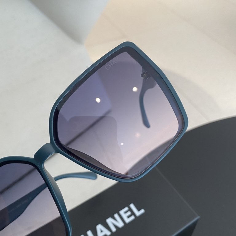 P Chanel [TR Polarized Series].2024 New Polarized Sunglasses Style Multi .The classic square frame design is not picky about face shape, and it is very elegant whether it is paired with a coat or a dress.Polarized lenses