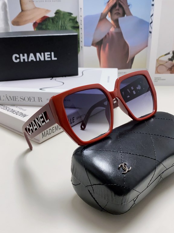 Chanel Chanel 2024 new English letters square box sunglasses female Korean version of the trend of hundred with sunglasses net red street shooting simple glasses