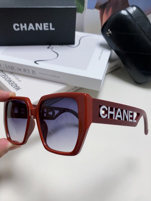 Chanel Chanel 2024 new English letters square box sunglasses female Korean version of the trend of hundred with sunglasses net red street shooting simple glasses