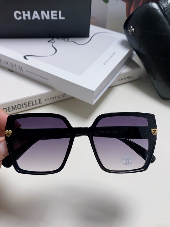 Chanel Chanel 2024 new sunglasses female models Korean version of the tide of advanced sense ins show face small polarized sunscreen box chain sunglasses driving glasses