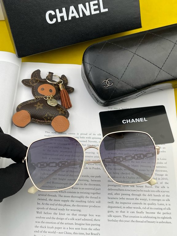 [Polarized series sunglasses]   original shipment of Chanel net red super explosive models   classic luxury global wind [strong] [cool] [pro] fashion round frame sunglasses [Delight] temperament extraordinary   classic l