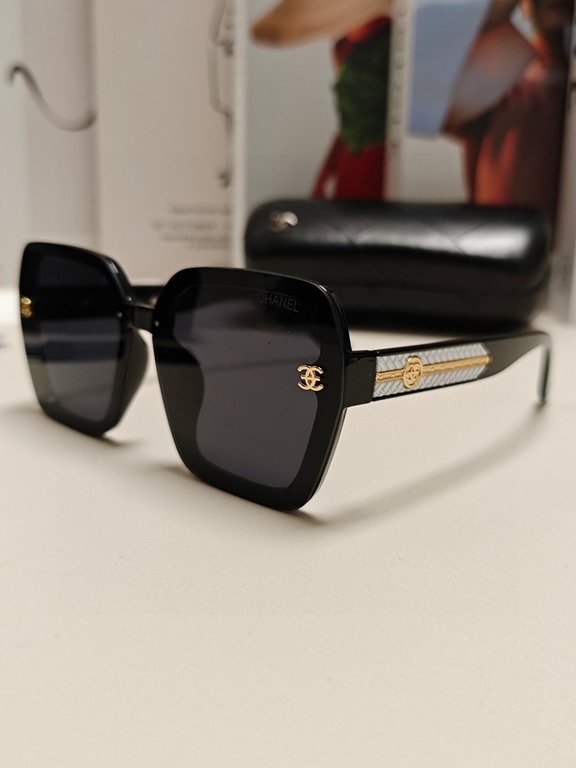 CHANEL Chanel 2024 new small perfume style sunglasses female UV protection driving special polarized glasses senior sense of big brand sunglasses