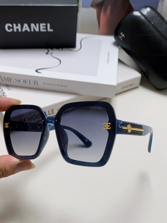 CHANEL Chanel 2024 new small perfume style sunglasses female UV protection driving special polarized glasses senior sense of big brand sunglasses