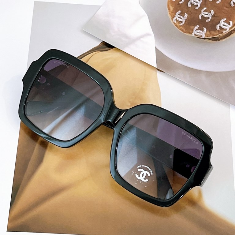 CHANEL 5479 Gradient Gray Triple Logo