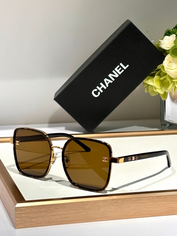 New chanel  2   CH8823 fire the whole network's new face new upgraded version of the exquisite camellia series size 58 mouth-18-145.