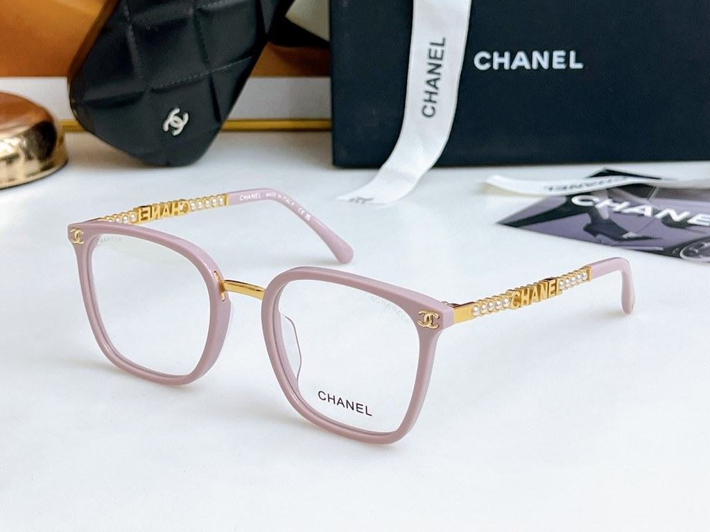 CHANE Hundreds of matching eyeglasses frames can be fitted with prescription glassesClassic Chanel PearlsCH0788 SIZE 52-22-145SIZE 52-22-145