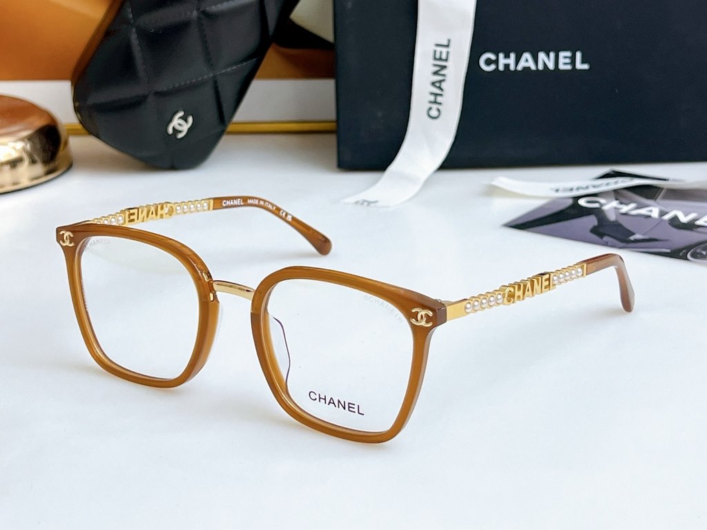 CHANE Hundreds of matching eyeglasses frames can be fitted with prescription glassesClassic Chanel PearlsCH0788 SIZE 52-22-145SIZE 52-22-145