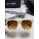 CHANEL Chanel   New products are coming  !The classic box that can't go wrong, the texture is absolutely perfect.The design of the mirror leg patchwork is a great way to cover your face.