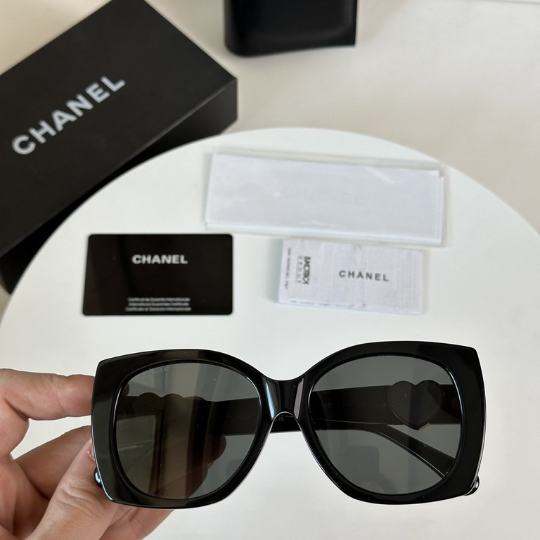 Original price adjustment CHANE CHANEL MODEL CH5519 Sunglasses