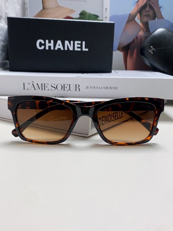 Chanel Chanel New Square Color Blocking ~ Fragrance Grandma Letter Classic  Classic Reincarnation CH5417 Women's Sunglasses