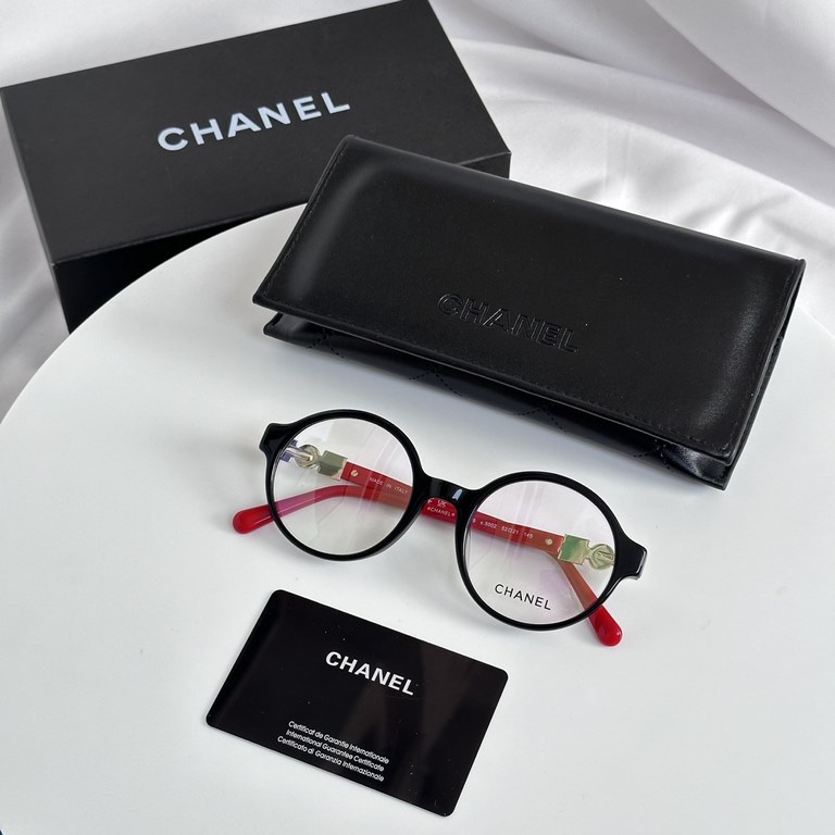 CHANE Chanel    Sweet Vintage Style    Model No. CH 5319               Size 52-21-145