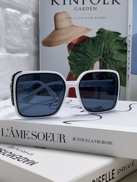 Chanel Chanel 2024 new fashion sunglasses female anti-ultraviolet Korean version of the tide of large face thin box sunglasses summer sunscreen Ms. sunglasses