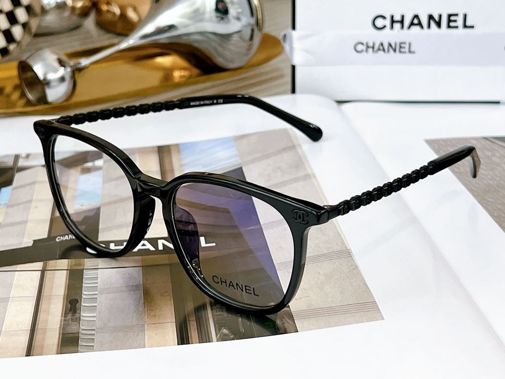 CHANEL 24ss New Products for SpringExclusive small frame compiled sheepskin templesSmall face sister with close eyeglasses frameMod：3472 SIZE：54 mouth 18-145