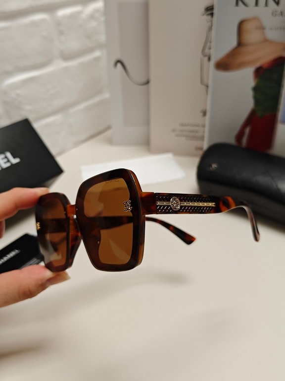 CHANEL Chanel 2024 new small perfume style sunglasses female UV protection driving special polarized glasses senior sense of big brand sunglasses