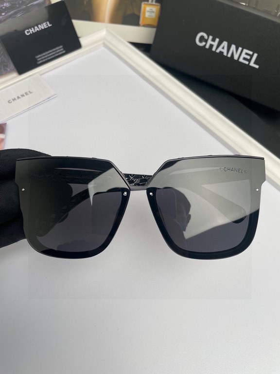 .   CHANEL Chanel Camellia Women's Polarized Sunglasses   TR Frames   Imported Polaroid HD Polarized Lenses,   Color 3 Colors to choose from   (No. 2015)